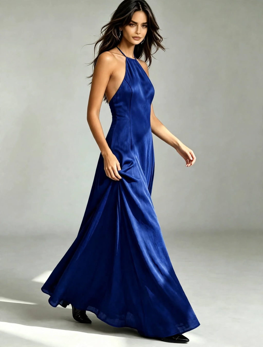 High-Gloss Halter Backless Gown
