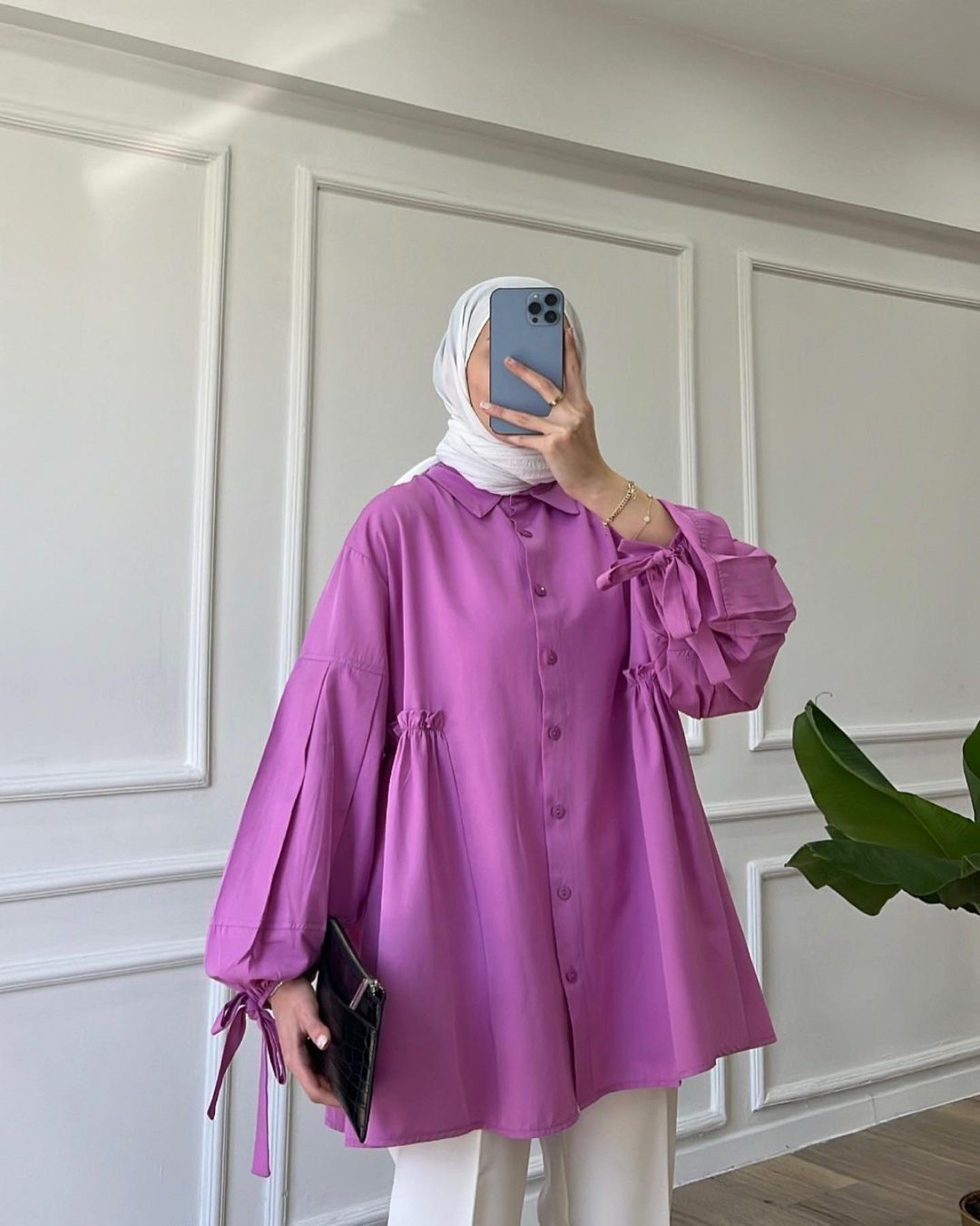 Loose-fit tunic top