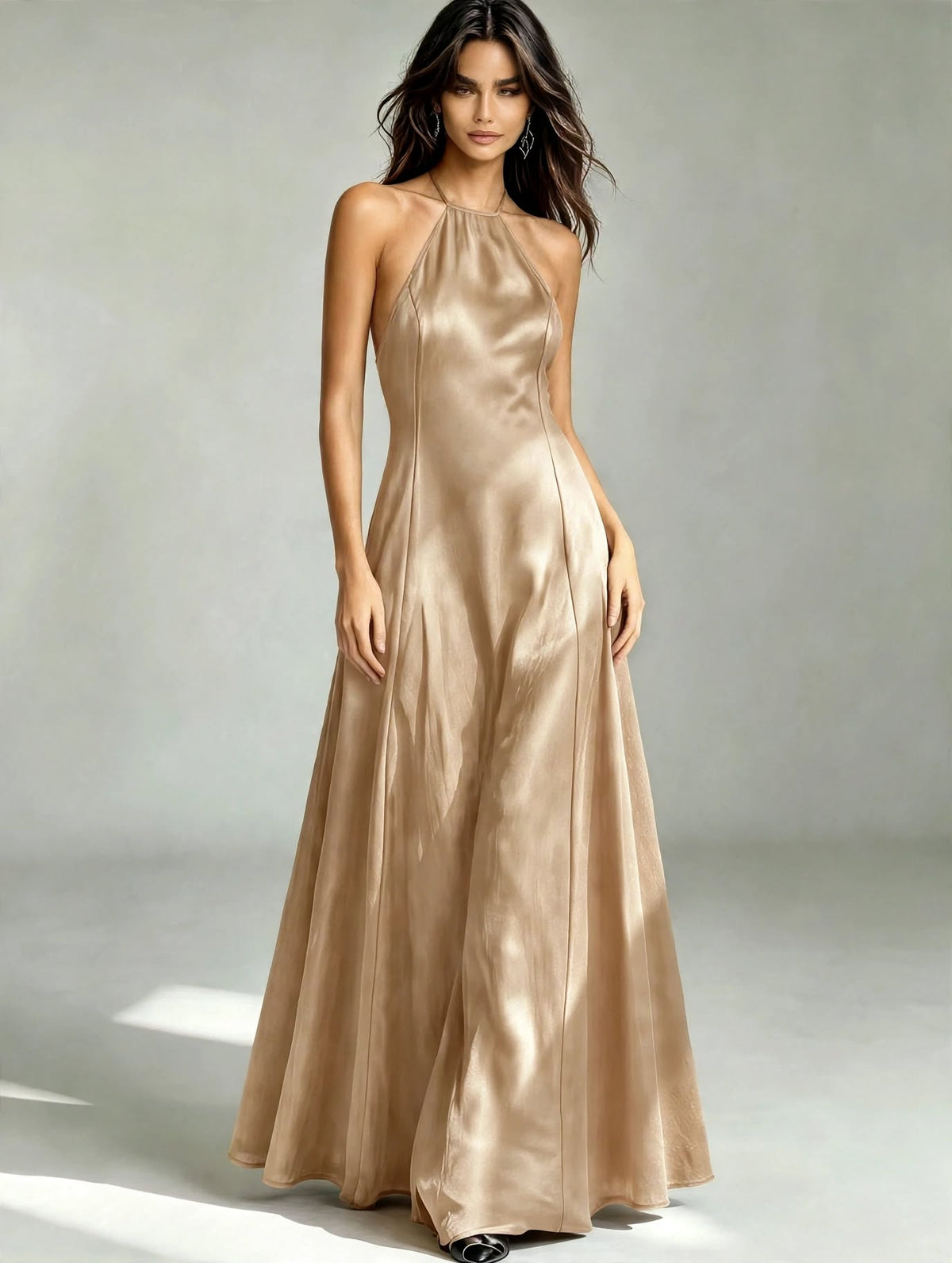 High-Gloss Halter Backless Gown