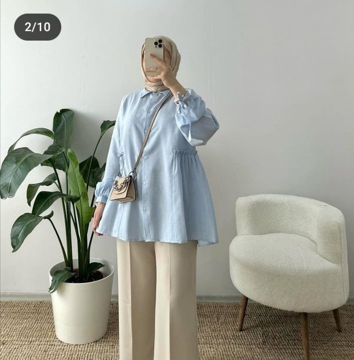Loose-fit tunic top