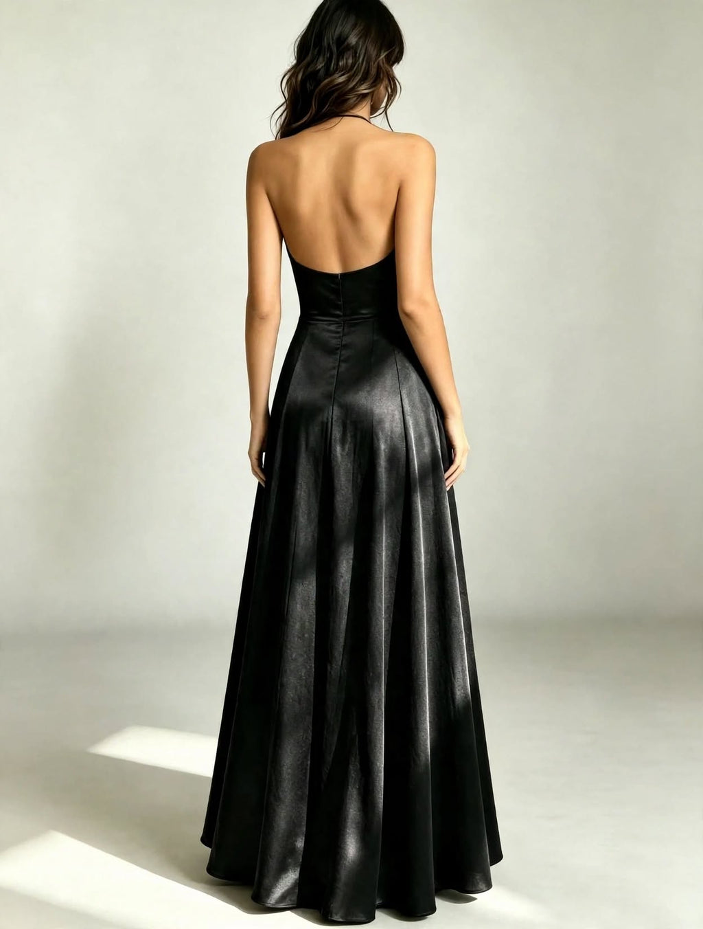 High-Gloss Halter Backless Gown
