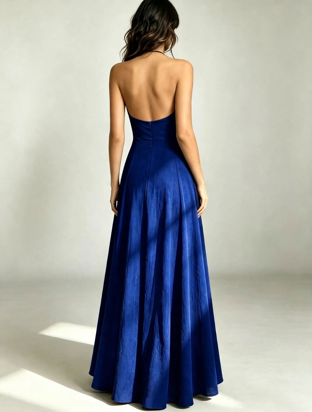 High-Gloss Halter Backless Gown