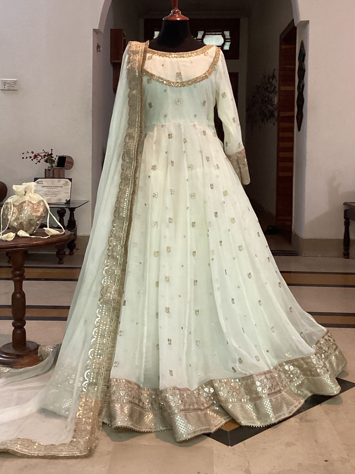Luxurious pearl Maxi 3pc