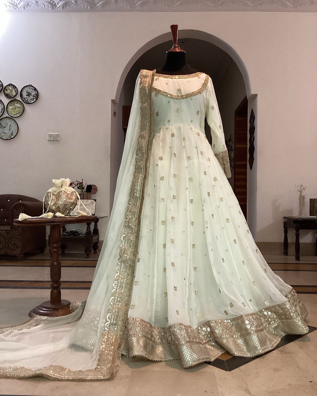Luxurious pearl Maxi 3pc