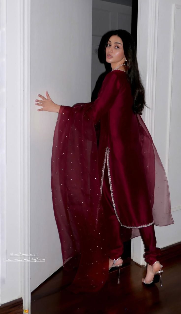 Luxury Maroon Pret