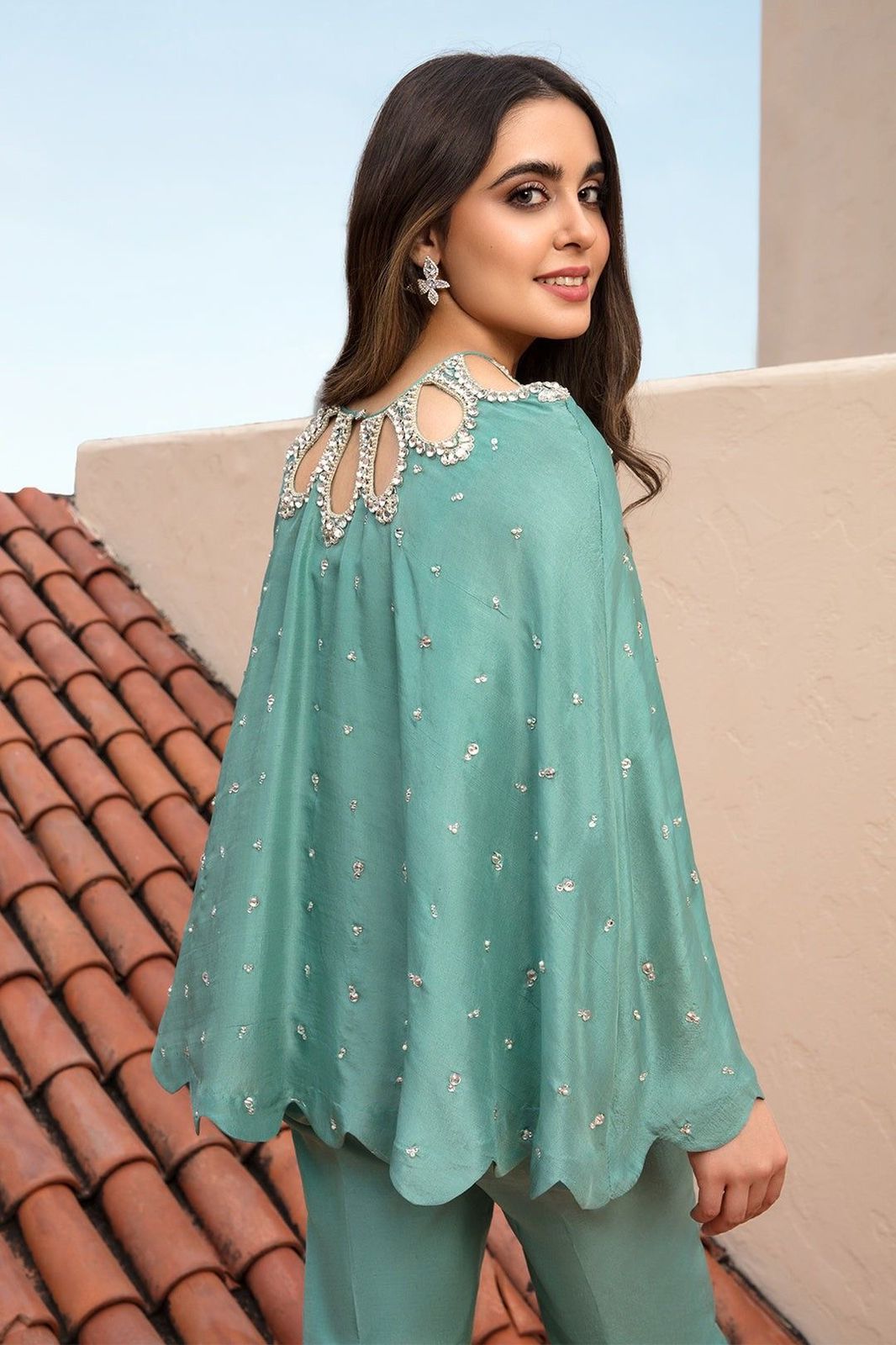 Cape-style Silhouette