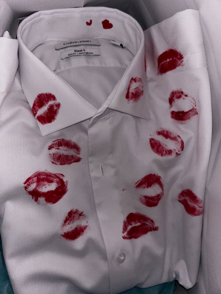 Red Lip print shirt