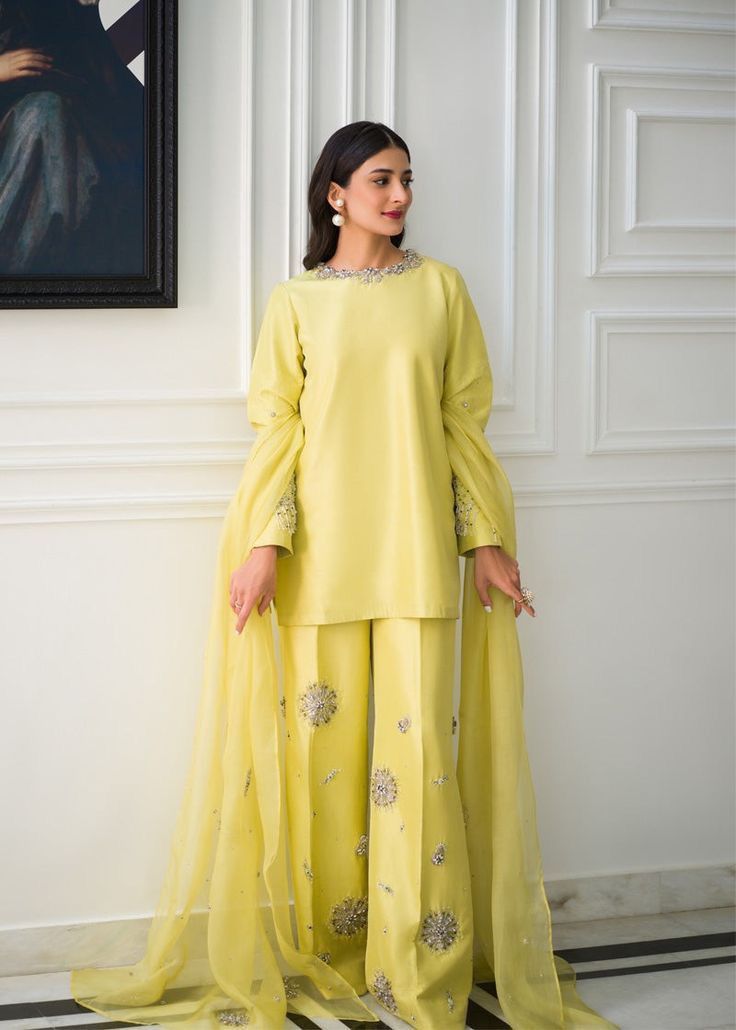 Lemon yellow hue