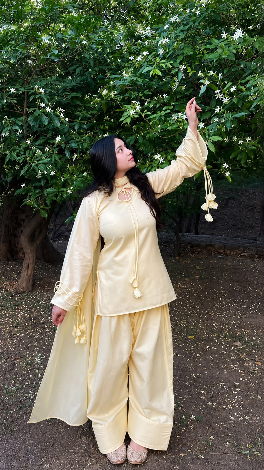 Tie-Neck Kurta Set